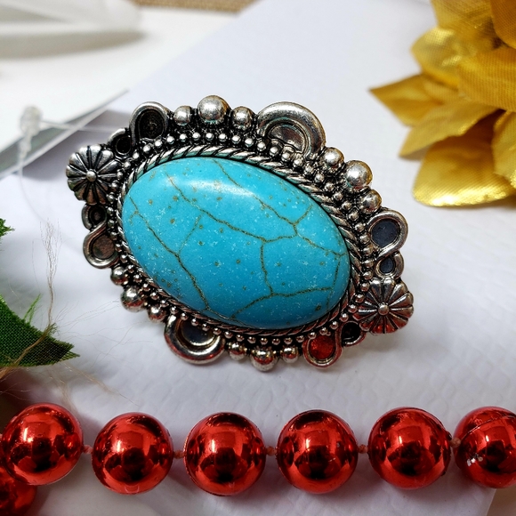 New!  Adjustable Turquoise Semi Stone Statement Ring - Picture 8 of 9